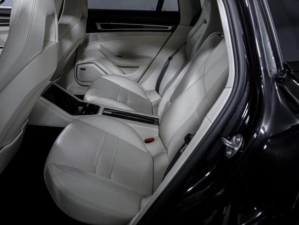 Porsche Panamera II с пробегом 2018 года, цена 6 570 100 рублей, 122874 км, лифтбек, Автокод Объявления