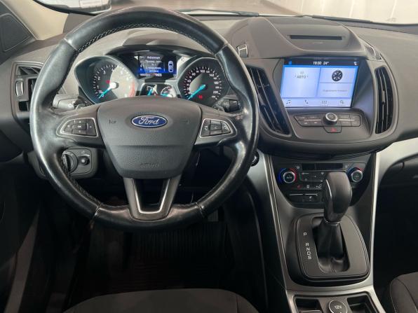 Ford Kuga II Рестайлинг с пробегом 2017 года, цена 1 540 000 рублей, 166000 км, внедорожник, Автокод Объявления