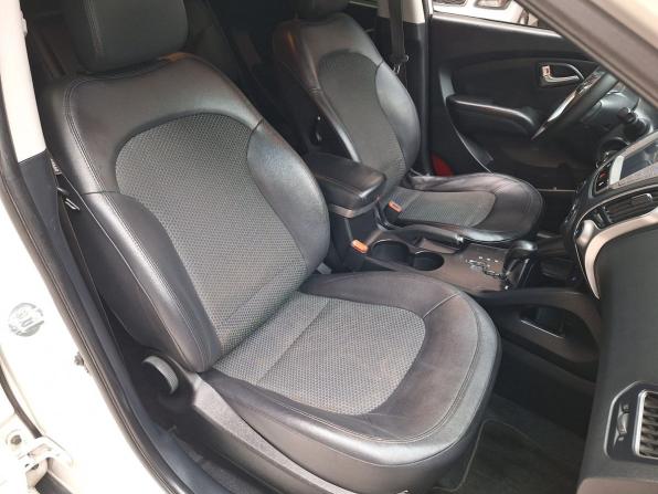 Hyundai ix35 I с пробегом 2012 года, цена 990 000 рублей, 193065 км, внедорожник, Автокод Объявления