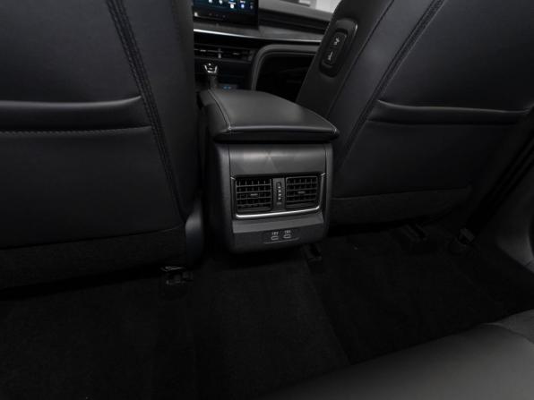 Toyota Camry IX (XV80) China Market с пробегом 2025 года, цена 4 050 000 рублей, 32 км, седан, Автокод Объявления