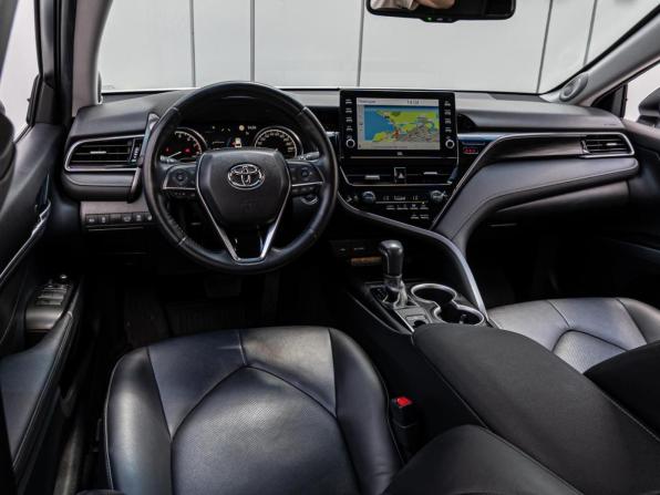 Toyota Camry VIII (XV70) Рестайлинг с пробегом 2021 года, цена 3 680 000 рублей, 47312 км, седан, Автокод Объявления