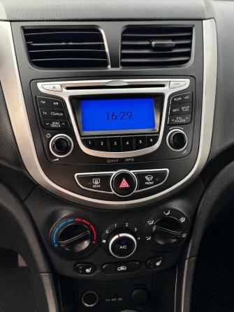 Hyundai Solaris I с пробегом 2014 года, цена 750 000 рублей, 176578 км, хэтчбек, Автокод Объявления