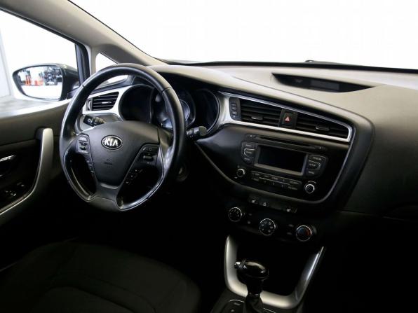 Kia Ceed II Рестайлинг с пробегом 2017 года, цена 1 285 000 рублей, 126555 км, хэтчбек, Автокод Объявления