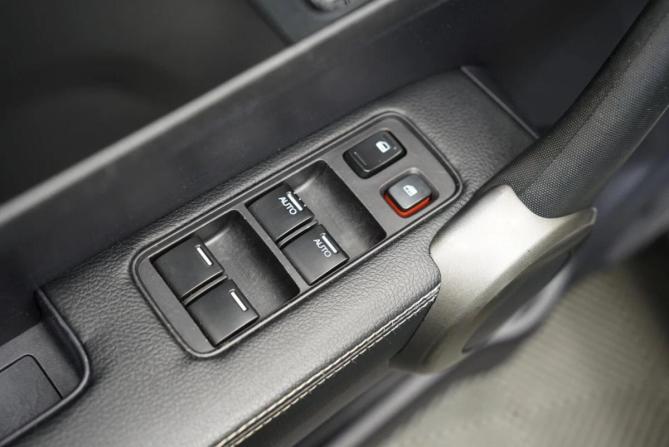 Honda CR-V III Рестайлинг с пробегом 2012 года, цена 1 570 000 рублей, 277000 км, внедорожник, Автокод Объявления