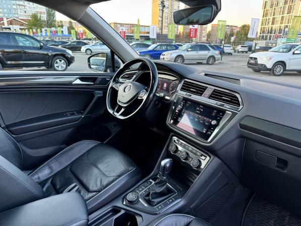 Volkswagen Tiguan II с пробегом 2018 года, цена 2 699 000 рублей, 136821 км, внедорожник, Автокод Объявления