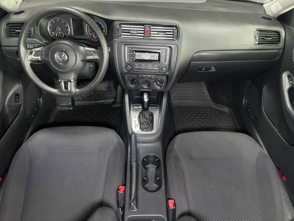 Volkswagen Jetta VI с пробегом 2013 года, цена 899 000 рублей, 261881 км, седан, Автокод Объявления