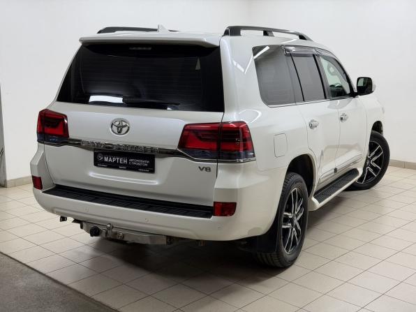 Toyota Land Cruiser 200 Series Рестайлинг 2 с пробегом 2016 года, цена 5 400 000 рублей, 206705 км, внедорожник, Автокод Объявления
