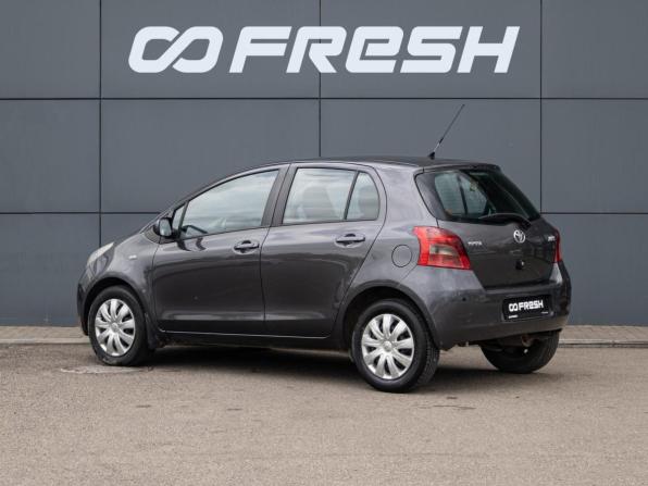 Toyota Yaris II с пробегом 2008 года, цена 525 000 рублей, 203109 км, хэтчбек, Автокод Объявления