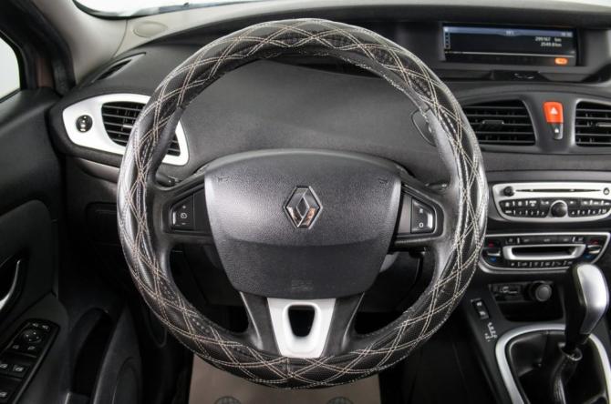 Renault Scenic III с пробегом 2010 года, цена 559 000 рублей, 297025 км, компактвэн, Автокод Объявления