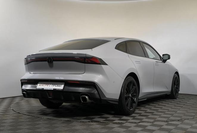 Changan UNI-V I с пробегом 2023 года, цена 2 265 000 рублей, 76912 км, лифтбек, Автокод Объявления