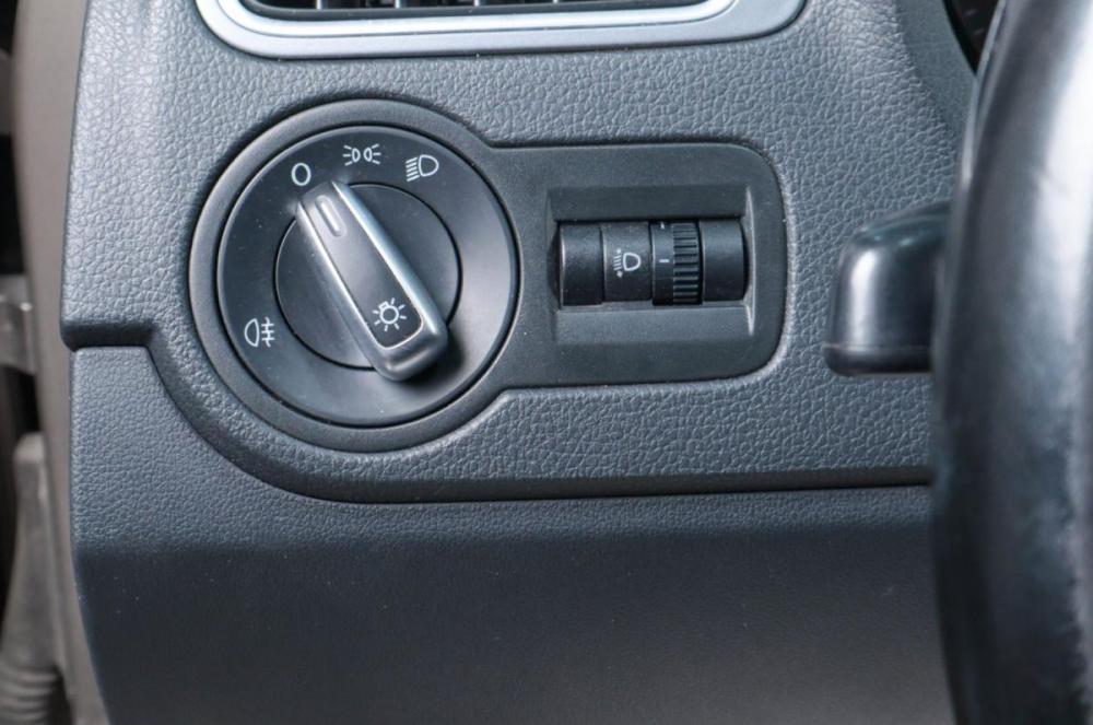 Volkswagen Polo V Рестайлинг Челябинск  - изображение 14