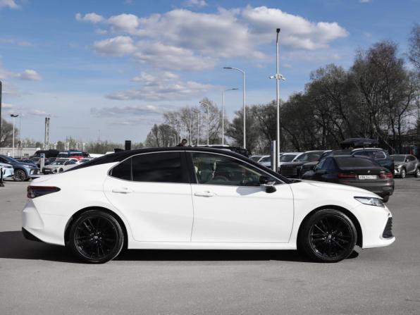 Toyota Camry VIII (XV70) Рестайлинг с пробегом 2022 года, цена 3 250 000 рублей, 60755 км, седан, Автокод Объявления