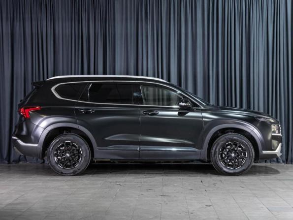 Hyundai Santa Fe IV Рестайлинг с пробегом 2022 года, цена 4 430 000 рублей, 12820 км, внедорожник, Автокод Объявления