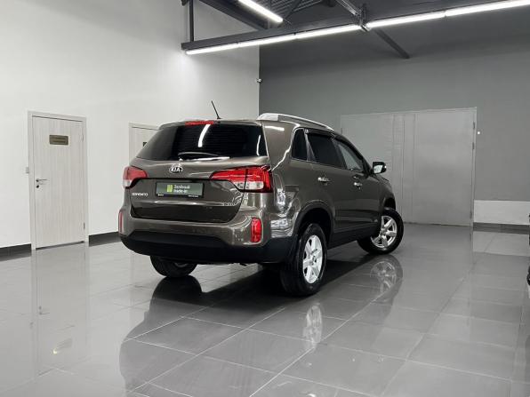 Kia Sorento II Рестайлинг с пробегом 2014 года, цена 1 595 000 рублей, 242109 км, внедорожник, Автокод Объявления