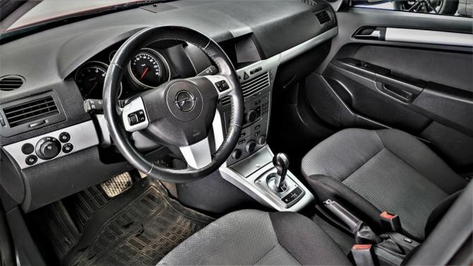 Opel Astra H Рестайлинг с пробегом 2012 года, цена 549 000 рублей, 205000 км, хэтчбек, Автокод Объявления