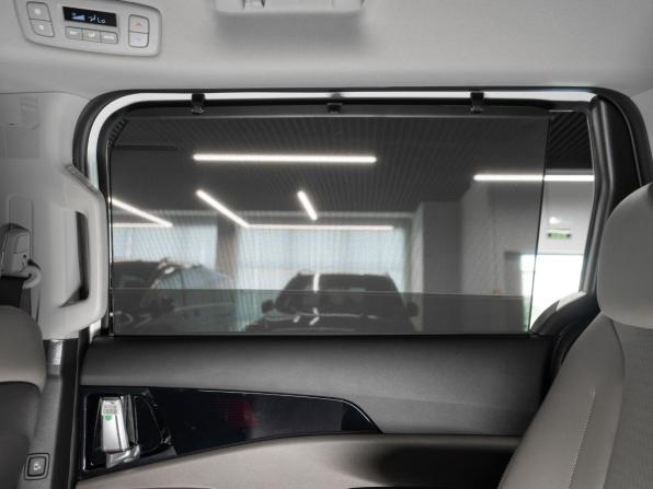 Kia Carnival IV Рестайлинг с пробегом 2025 года, цена 5 600 000 рублей, 9950 км, минивэн, Автокод Объявления