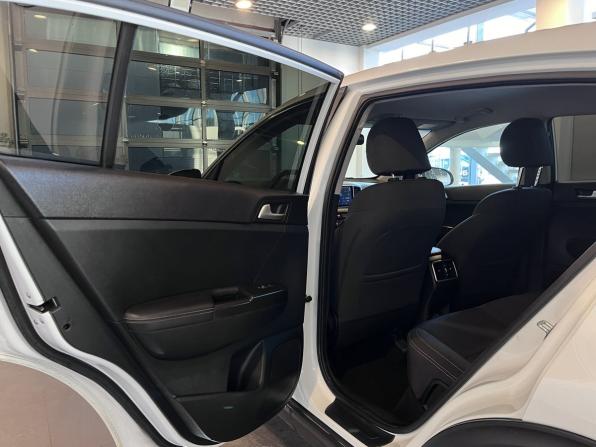 Kia Sportage IV с пробегом 2018 года, цена 2 099 000 рублей, 118429 км, внедорожник, Автокод Объявления