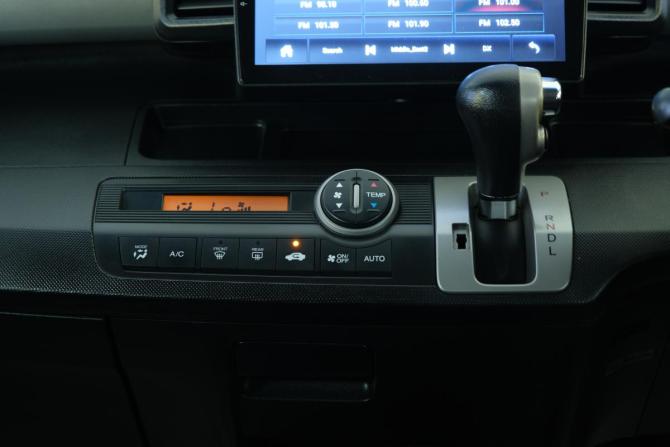 Honda Freed I Рестайлинг с пробегом 2012 года, цена 1 149 000 рублей, 152000 км, компактвэн, Автокод Объявления