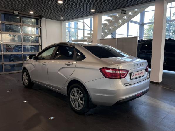 Lada (ВАЗ) Vesta I с пробегом 2018 года, цена 797 000 рублей, 153328 км, седан, Автокод Объявления