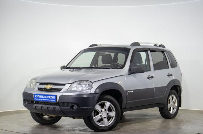 Chevrolet Niva I Рестайлинг с пробегом 2018 года, цена 649 000 рублей, 42000 км, внедорожник, Автокод Объявления