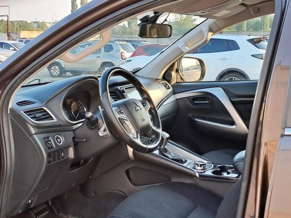 Mitsubishi Pajero Sport III с пробегом 2018 года, цена 2 570 000 рублей, 144704 км, внедорожник, Автокод Объявления