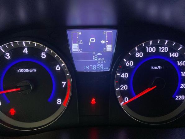 Hyundai Solaris I Рестайлинг с пробегом 2015 года, цена 800 000 рублей, 148000 км, хэтчбек, Автокод Объявления