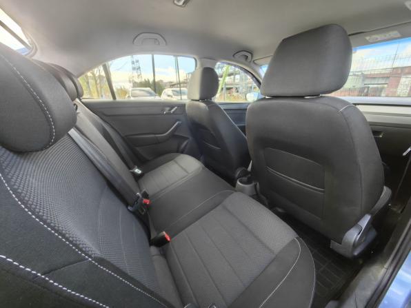 Skoda Rapid I с пробегом 2015 года, цена 749 000 рублей, 268000 км, лифтбек, Автокод Объявления