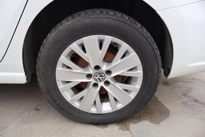 Volkswagen Polo V с пробегом 2014 года, цена 649 000 рублей, 143000 км, седан, Автокод Объявления