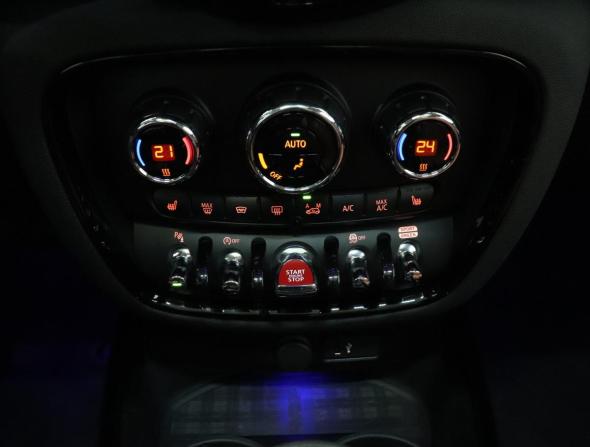 Mini Clubman II Рестайлинг с пробегом 2021 года, цена 3 190 000 рублей, 19718 км, универсал, Автокод Объявления