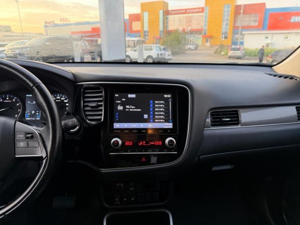 Mitsubishi Outlander III Рестайлинг 3 с пробегом 2022 года, цена 2 850 000 рублей, 98173 км, внедорожник, Автокод Объявления