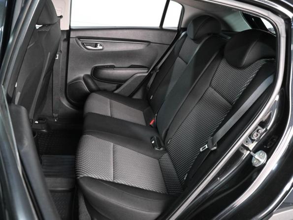 Kia Rio IV с пробегом 2017 года, цена 1 399 000 рублей, 110610 км, хэтчбек, Автокод Объявления