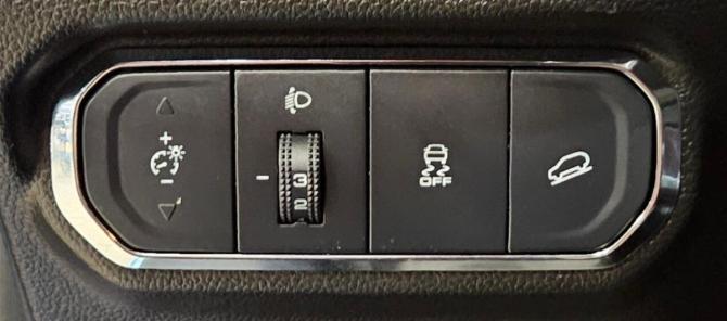 Haval Jolion I с пробегом 2023 года, цена 1 805 000 рублей, 69310 км, внедорожник, Автокод Объявления