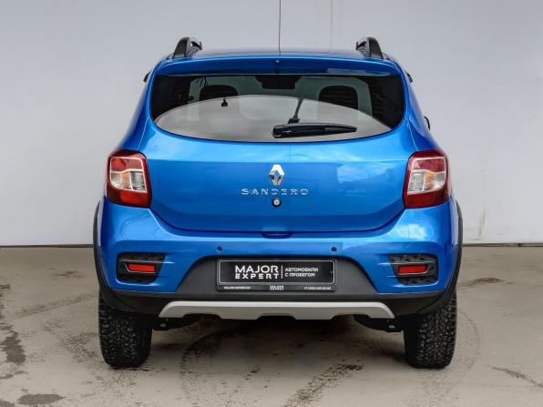 Renault Sandero II Рестайлинг с пробегом 2021 года, цена 1 305 000 рублей, 64692 км, хэтчбек, Автокод Объявления