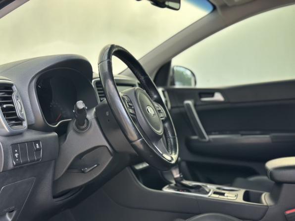 Kia Sportage IV с пробегом 2016 года, цена 1 750 000 рублей, 140019 км, внедорожник, Автокод Объявления
