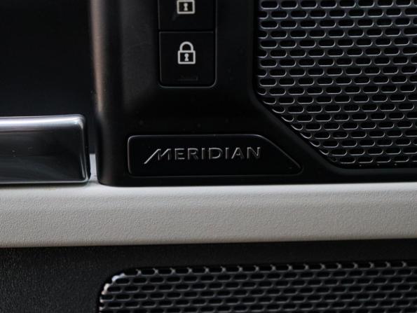 Land Rover Defender II с пробегом 2020 года, цена 4 990 000 рублей, 83111 км, внедорожник, Автокод Объявления