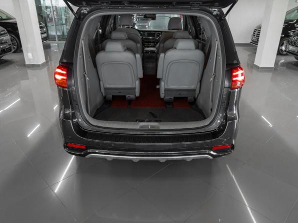 Kia Carnival III с пробегом 2018 года, цена 3 100 000 рублей, 129158 км, минивэн, Автокод Объявления
