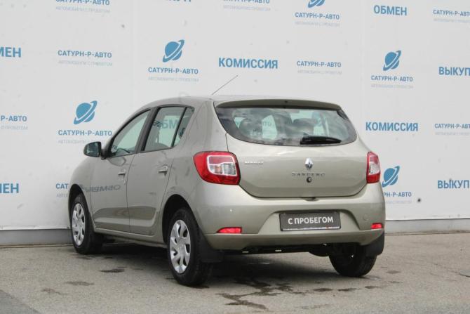 Renault Sandero II с пробегом 2016 года, цена 900 000 рублей, 104000 км, хэтчбек, Автокод Объявления