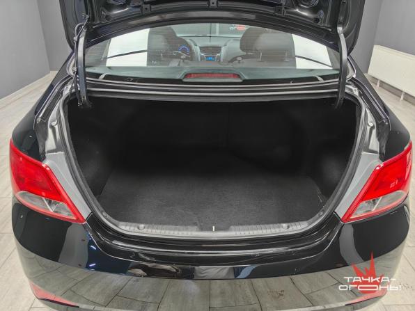Hyundai Solaris I Рестайлинг с пробегом 2015 года, цена 1 048 000 рублей, 136524 км, седан, Автокод Объявления