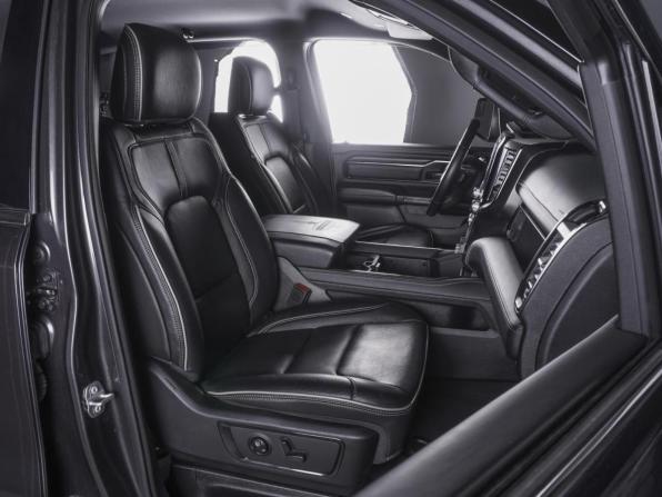 Ram 1500 V с пробегом 2022 года, цена 7 730 000 рублей, 32177 км, offers.body_type.unknown, Автокод Объявления