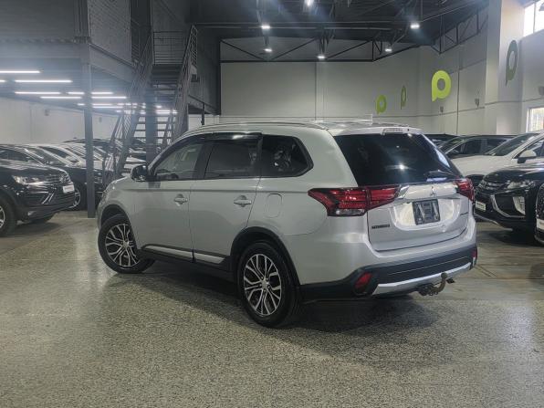 Mitsubishi Outlander III Рестайлинг 2 с пробегом 2017 года, цена 1 649 000 рублей, 152700 км, внедорожник, Автокод Объявления