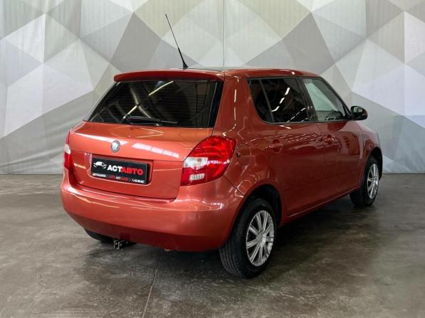 Skoda Fabia II с пробегом 2010 года, цена 650 000 рублей, 213503 км, хэтчбек, Автокод Объявления