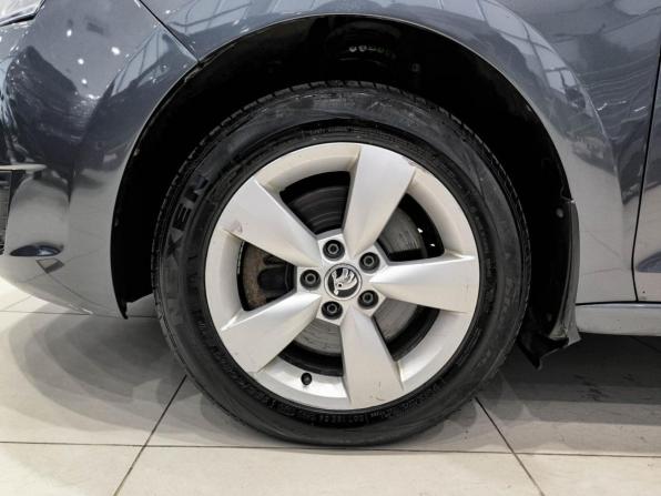 Skoda Rapid I с пробегом 2014 года, цена 799 000 рублей, 244000 км, лифтбек, Автокод Объявления