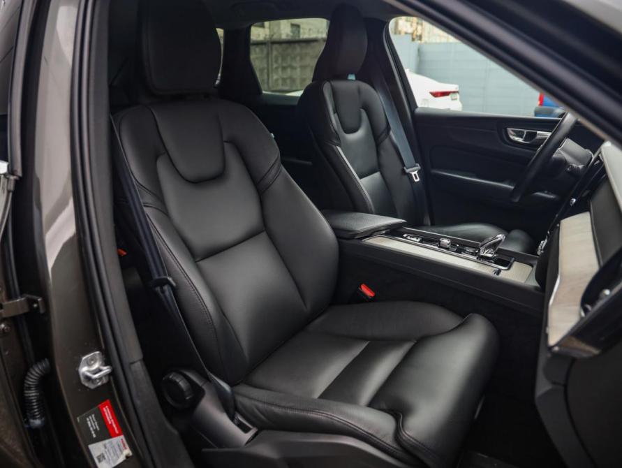 Volvo XC60 II Рестайлинг Санкт-Петербург  - изображение 26