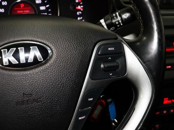 Kia Rio III Рестайлинг с пробегом 2017 года, цена 1 199 000 рублей, 106500 км, седан, Автокод Объявления
