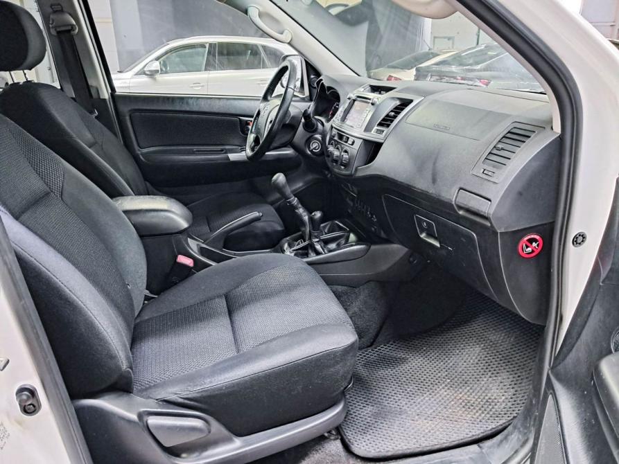 Toyota Hilux VII Рестайлинг Набережные Челны  - изображение 13