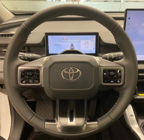 Toyota RAV4 VI (XA60) с пробегом 2026 года, цена 4 550 000 рублей, 12 км, внедорожник, Автокод Объявления