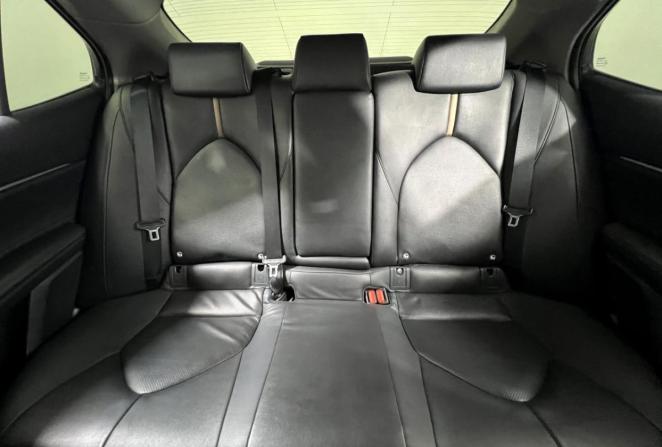 Toyota Camry VII (XV50) Рестайлинг 2 с пробегом 2018 года, цена 2 800 000 рублей, 117137 км, седан, Автокод Объявления