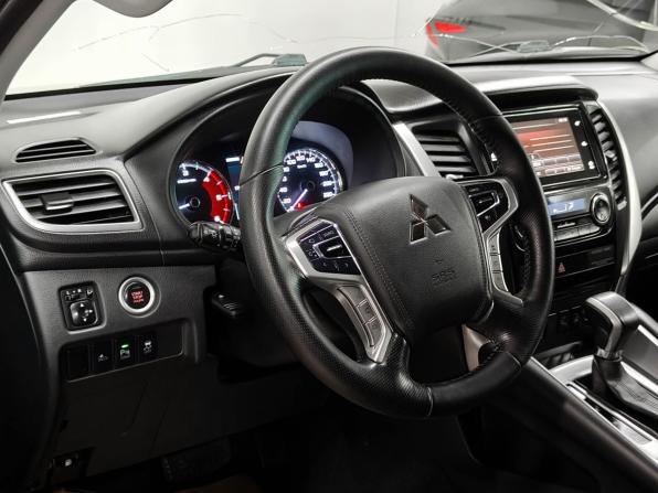 Mitsubishi Pajero Sport III с пробегом 2019 года, цена 2 913 700 рублей, 99908 км, внедорожник, Автокод Объявления