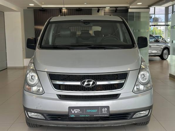 Hyundai H-1 II с пробегом 2008 года, цена 1 215 000 рублей, 244696 км, минивэн, Автокод Объявления