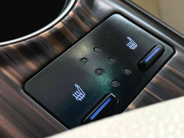 Toyota Camry VIII (XV70) с пробегом 2019 года, цена 2 790 000 рублей, 136002 км, седан, Автокод Объявления